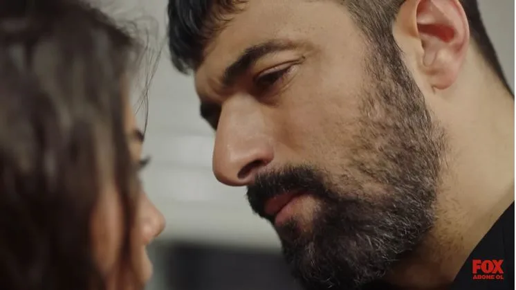 Die Fans von Engin Akyürek drängten, Mert Ramazan Demir verdoppelte!