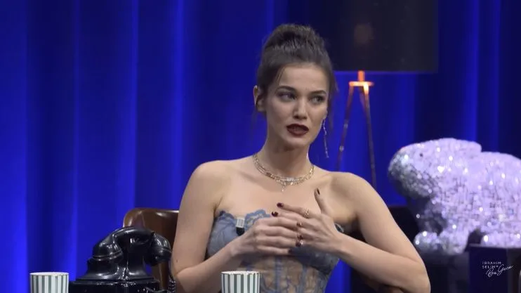 Pınar Deniz erzählte, dass die guten Absichten ihrer Mutter der berühmten Schauspielerin das Leben schwer machten!