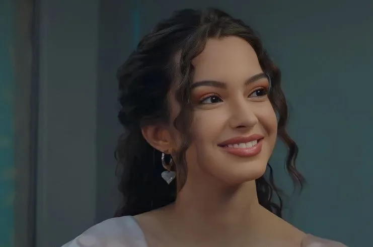 Su Burcu Yazgı Coşkun spiegelte den Erfolg und die Popularität ihrer Karriere positiv wider!