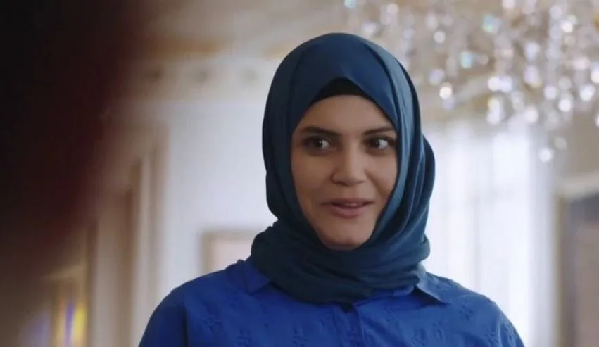Für die Hasser: Ich bin nicht Nilay! Feyza Civeleks Kızılcık Şerbeti-Probleme nehmen kein Ende!