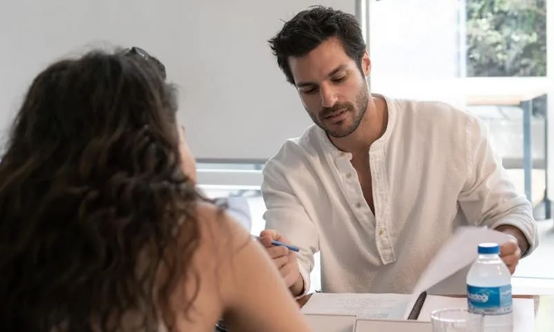 Die Geschichte von Serkan Çayoğlus spannender Kader Bağları-Serie wird jeden überraschen!