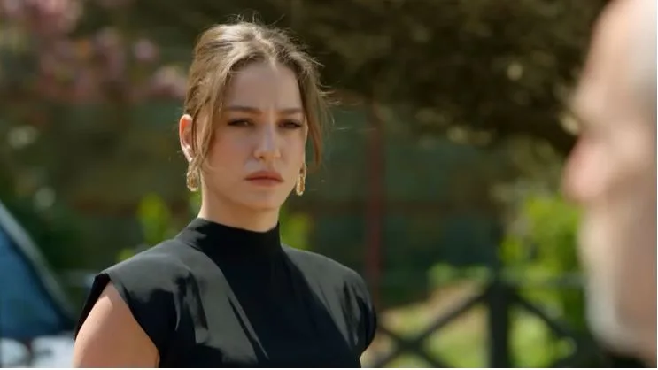 Nach der Aile-Serie hat auch die neue Netflix-Serie von Serenay Sarıkaya eine Bombenbesetzung!