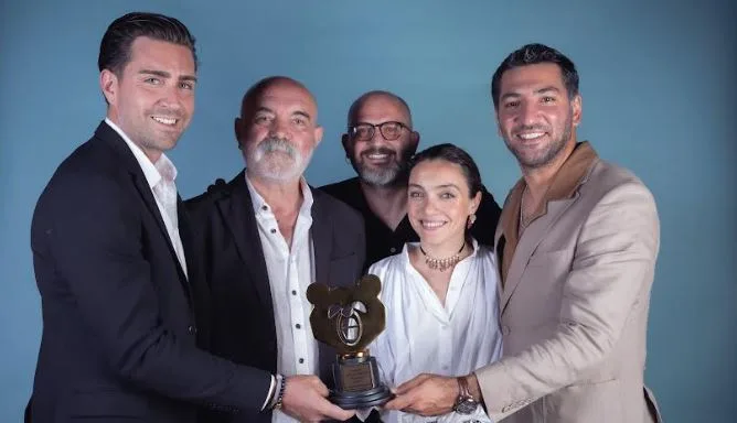 Die Schauspieler der Çukur-Serie trafen sich in Magarsus, für Berkay Ateş wurden unvergessliche Momente erlebt!