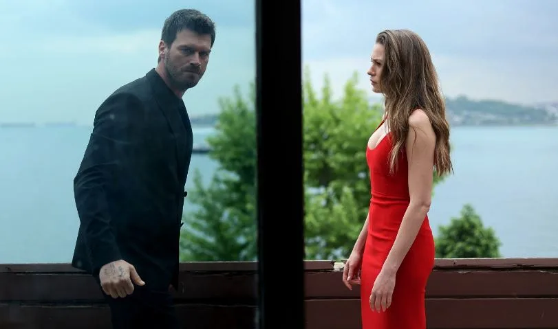 Die Sehnsucht nach Kıvanç Tatlıtuğ und Serenay Sarıkaya ist gewachsen, die Aile-TV-Serie ist wie eine geschlossene Kiste!