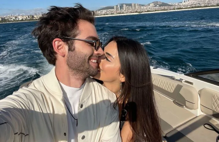 Die Harmonie und Energie von Özge Yağız und Burak Berkay Akgül erfreuen ihre Fans!