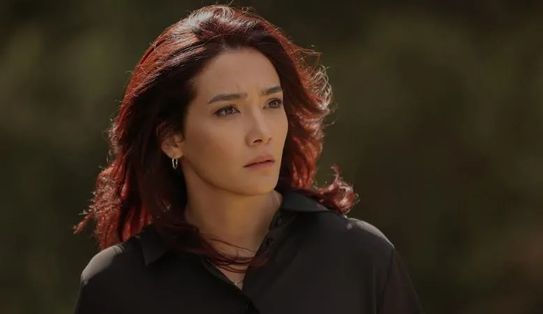 Aybüke Pusat brachte mit ihren roten Haaren eine neue Atmosphäre in die Serie Teşkilat!