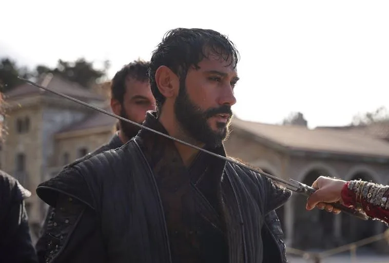 Die Selahaddin Eyyubi-Serie mit Uğur Güneş in der Hauptrolle hatte einen großartigen Start