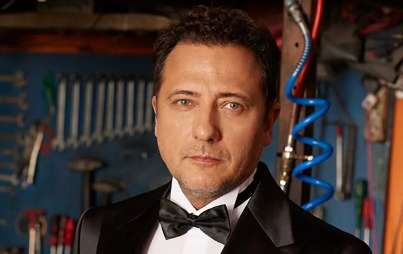 Für Yiğit Özşener bedeutet die TV-Serie Şahane Hayatım, eine Oase in der Wüste zu finden!