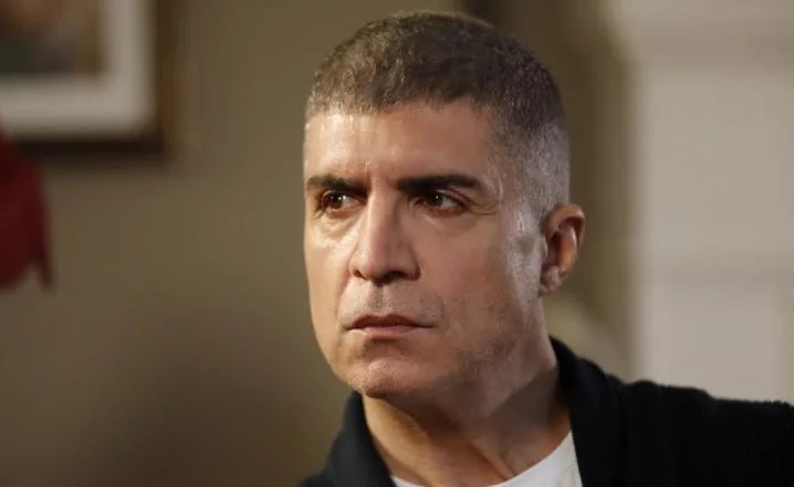 Die Kızıl Goncalar-Serie beginnt, Özcan Deniz und Özgü Namal werden alle überraschen!
