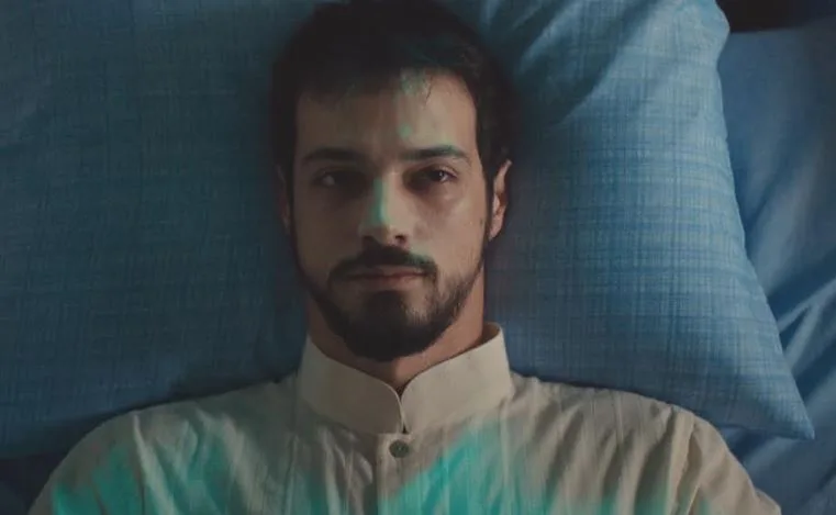 Mert Yazıcıoğlu kommt, um sein Pech in der Fernsehserie mit Kızıl Goncalar zu brechen!
