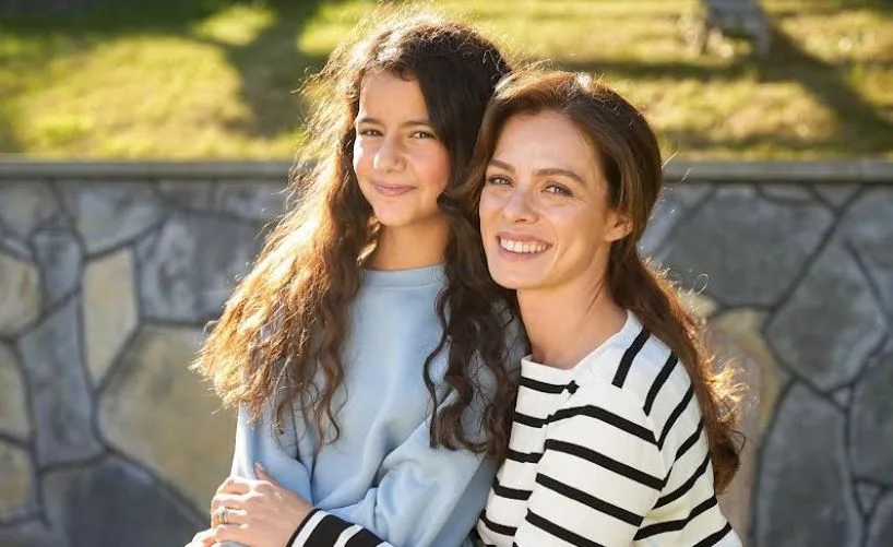 Die Kraft, die Özge Özpirinçci zurück zur Fernsehserie zog, ist in der Geschichte verborgen!