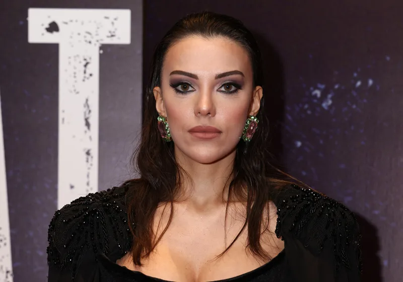Tuvana Türkay wird ihre Fans mit einer brandneuen Rolle überraschen!