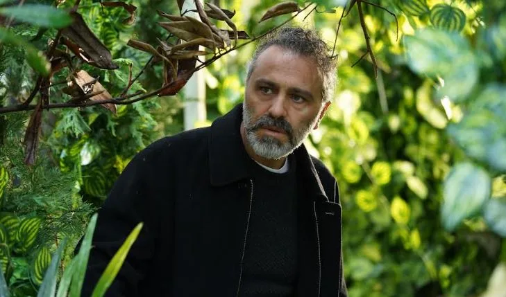 Serdar Orçin, der gerade der Fernsehserie Yabani beigetreten ist, wird eine einflussreiche Position in der Geschichte einnehmen!