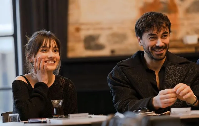 Gökhan Alkan und Sevda Erginci trafen sich, die Kül Masalı-Serie sorgte für Aufregung!