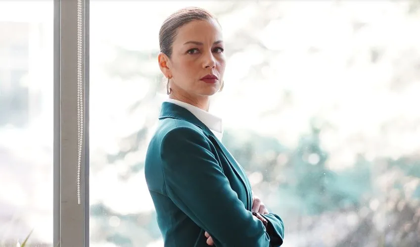 Defne Kayalar wird nach vielen Jahren eine explosive Rückkehr in die Fernsehserie hinlegen!