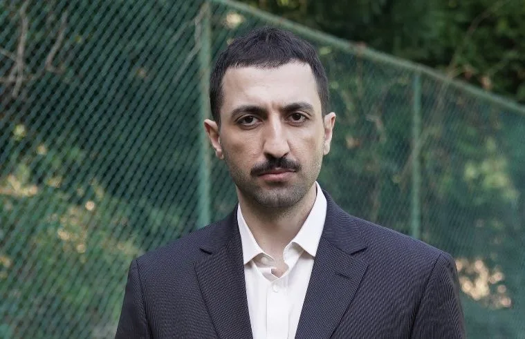 Doğukan Polat, der mit dem Yalı Çapkını glänzt, wird nun in der TV-Serie Bir Sevdadır alle überraschen!