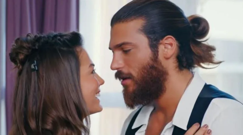 Ein weiterer wichtiger Erfolg ist da, der die Fans von Can Yaman und Demet Özdemir erfreuen wird!