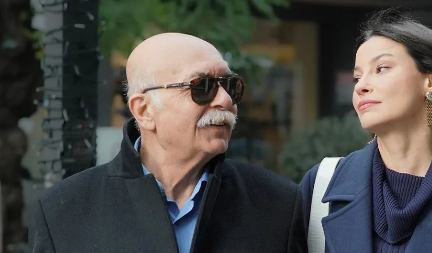 Fans der Kızılcık Şerbeti-Serie warten auf die Neuigkeiten von Settar Tanrıöğen!