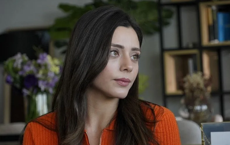 Die Fans von Sıla Türkoğlu begannen auf die Kızılcık Şerbeti-Serie zu reagieren!