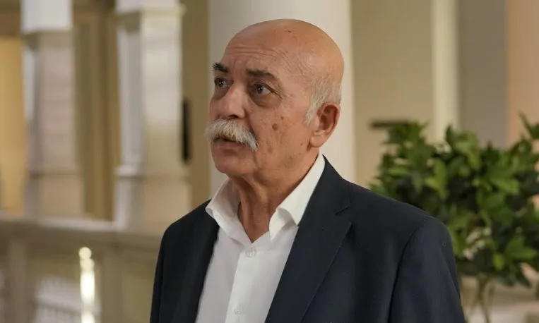 Settar Tanrıöğen befindet sich im Genesungsprozess und kann es kaum erwarten, an die Sets zurückzukehren!