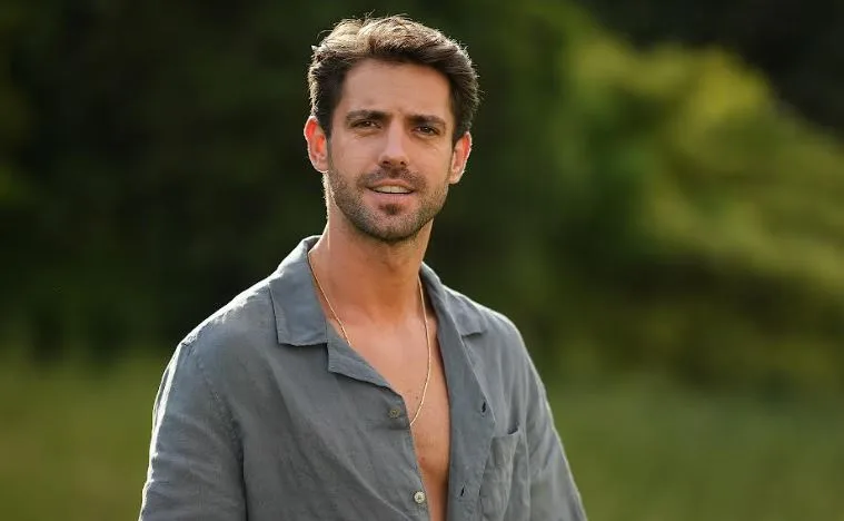 Serkay Tütüncü, der die TV-Serie Kirli Sepeti verlassen hat, ist der TV-Serie Sandık Kokusu beigetreten!
