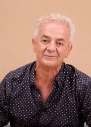 Zafer Algöz